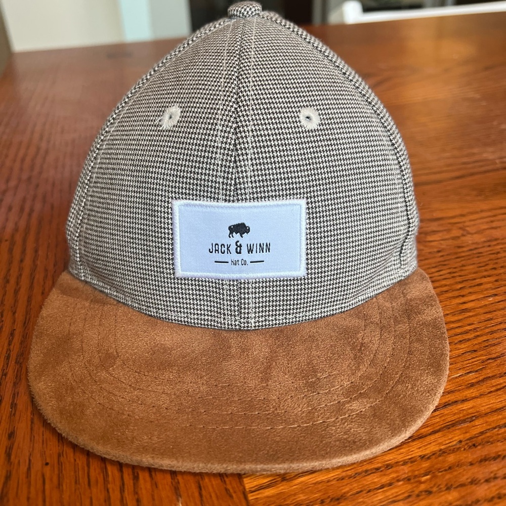 Jack & Winn Houndstooth Cap with Brown Suede Brim